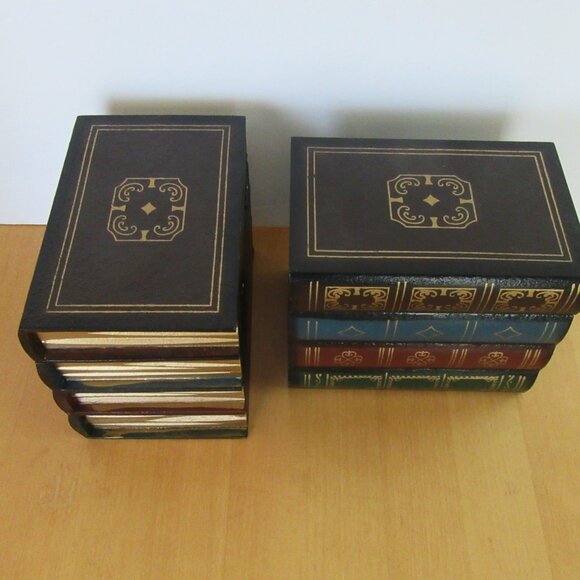 Vintage book shaped bookend boxes - jewelry, trinkets, hidden compartment - Picture 6 of 8